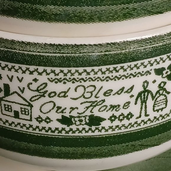 Tea set Colonial homestead green/ by Royal 6 cups, 6 plates , three small plates - Picture 10 of 11